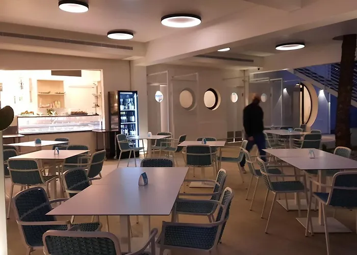 Sunset Club טרופאה