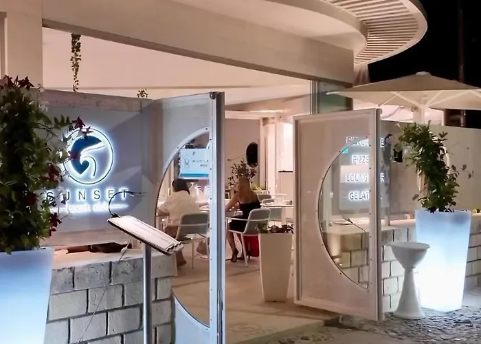 Sunset Club 3* טרופאה