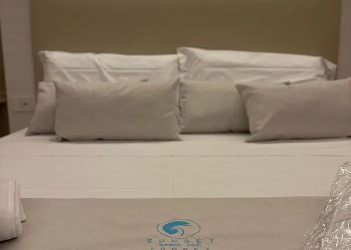 Sunset Club טרופאה