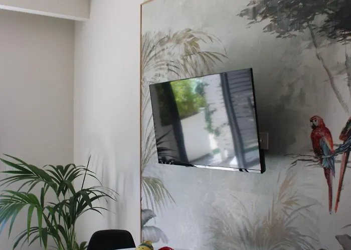 Sunset Club לינה וארוחת בוקר טרופאה