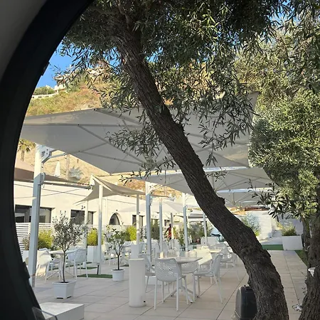 Sunset Club