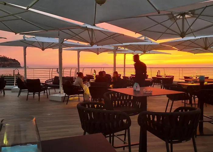 Nocleg ze śniadaniem Sunset Club