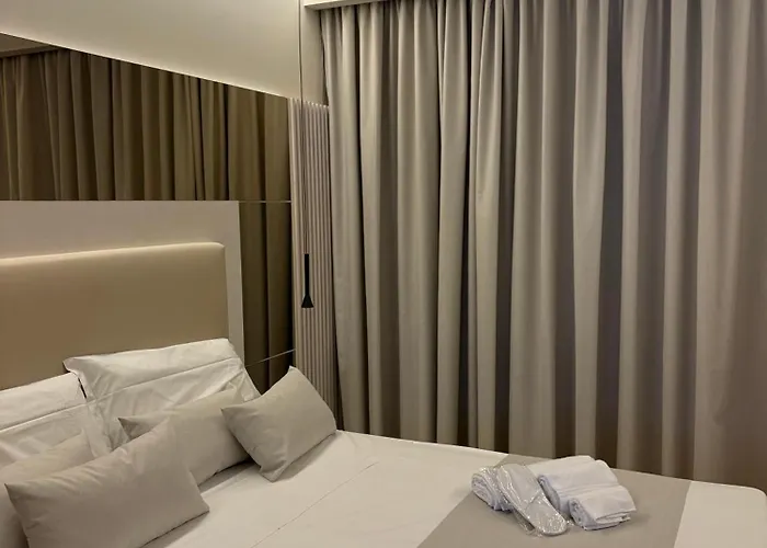 Sunset Club Nocleg ze śniadaniem 3*